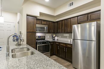 Stainless refrigerator with icemaker